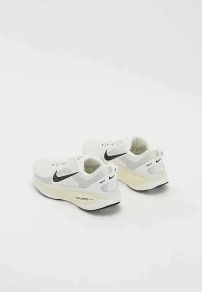 NK - Vomero  Sneakers