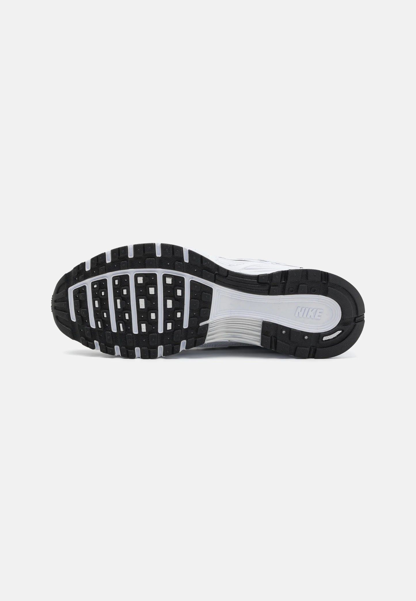 NK – P6000 sneakers