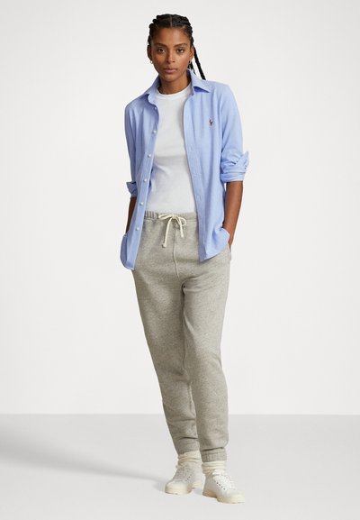 RL – Women's button-down shirt
