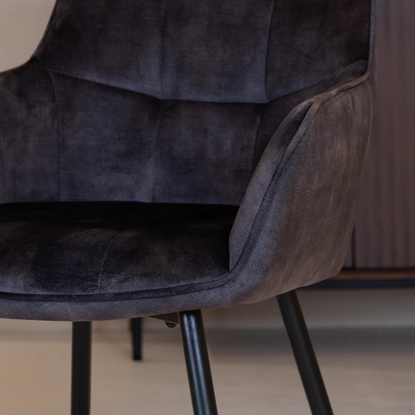 Chaise de salle à manger Lynn | Micro Suéde 4 chaises pour seulement €33.99 – offre limitée!