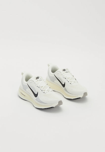 NK - Vomero  Sneakers